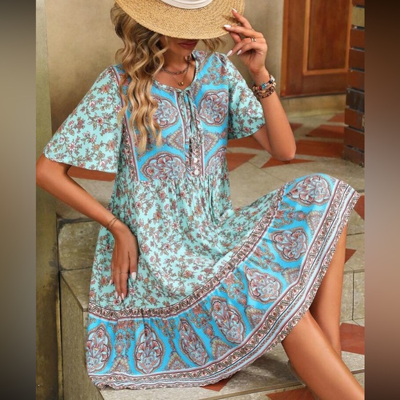 Boho floral print tie neck mini dress - Picture 6 of 6